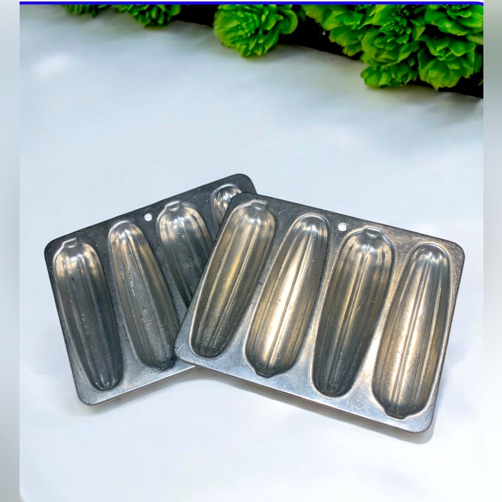 VINTAGE Wearever Cast Aluminum Cornbread Pans (SET OF 2)